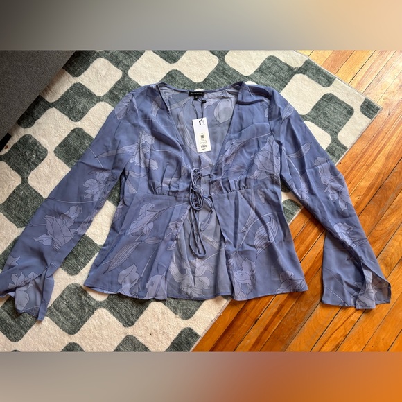 Dynamite Sheer Blouse Flyaway Top - Picture 2 of 7